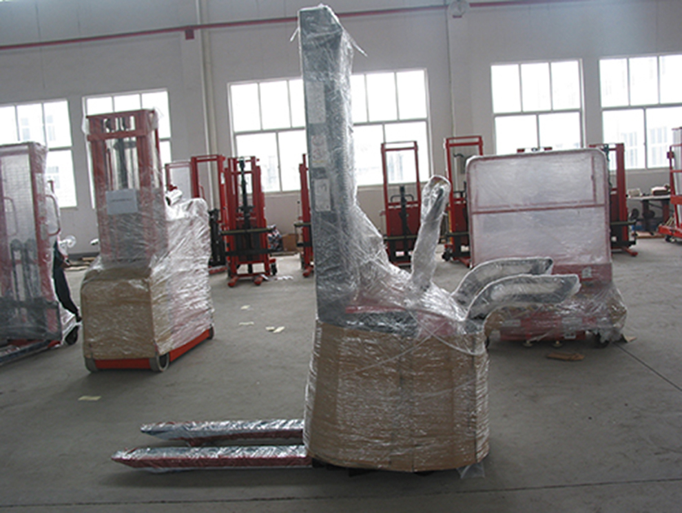 FSEM full electric stacker 2